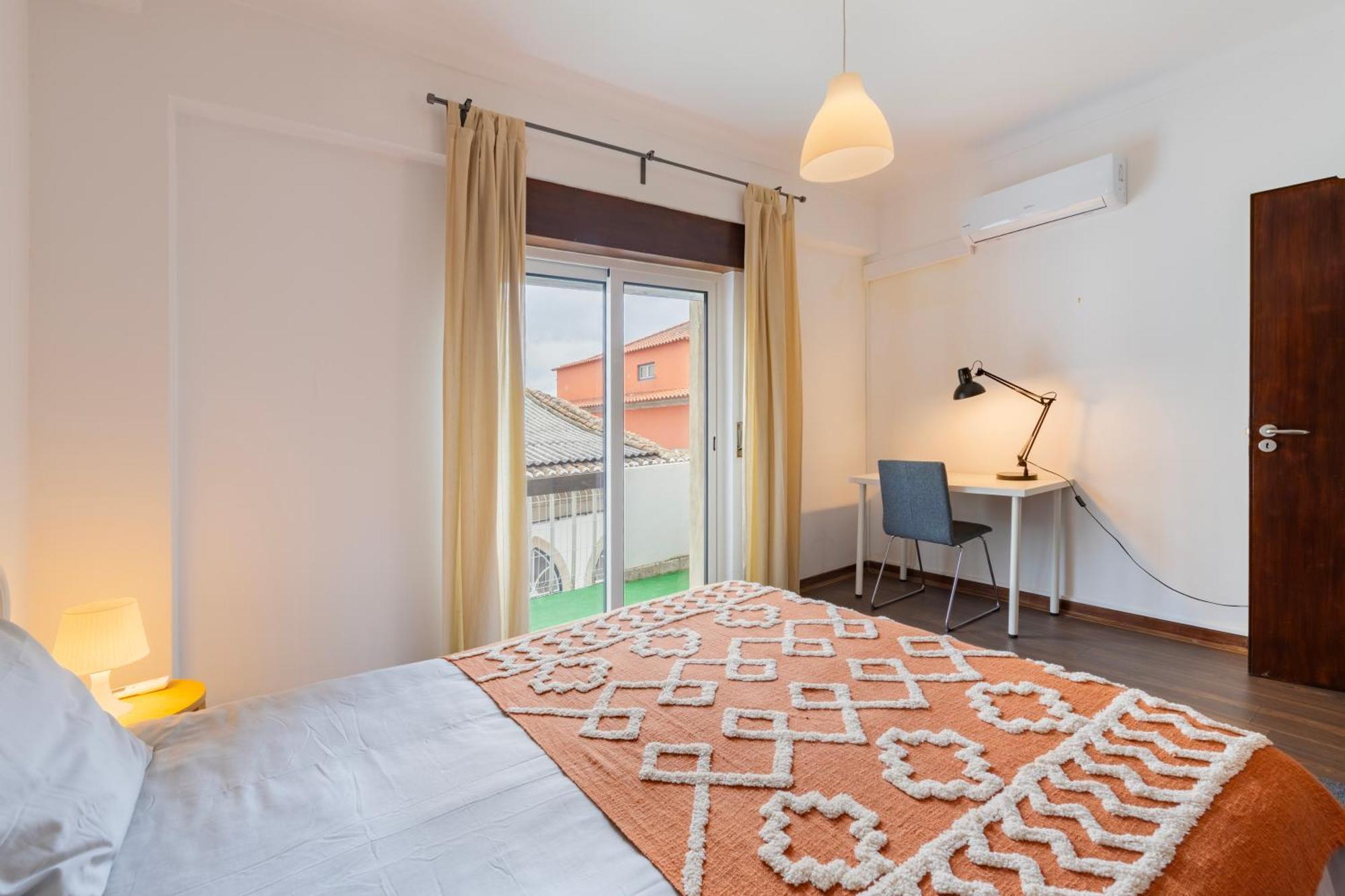 Cosy Remodeled Apartment In The City Center Фундан Экстерьер фото